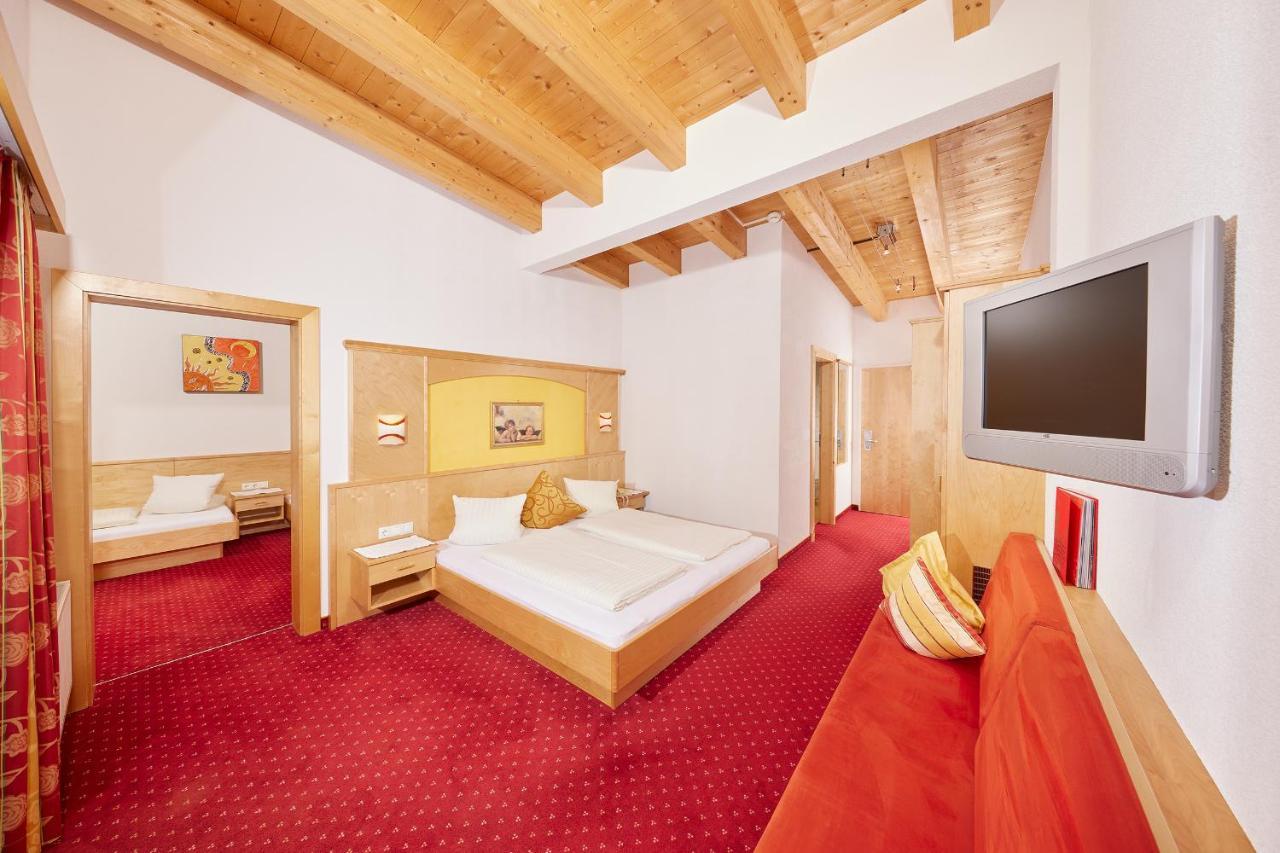 Hotel Sunny Soelden Exterior photo