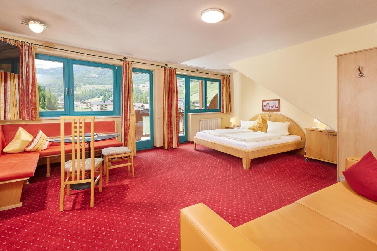Hotel Sunny Soelden Exterior photo