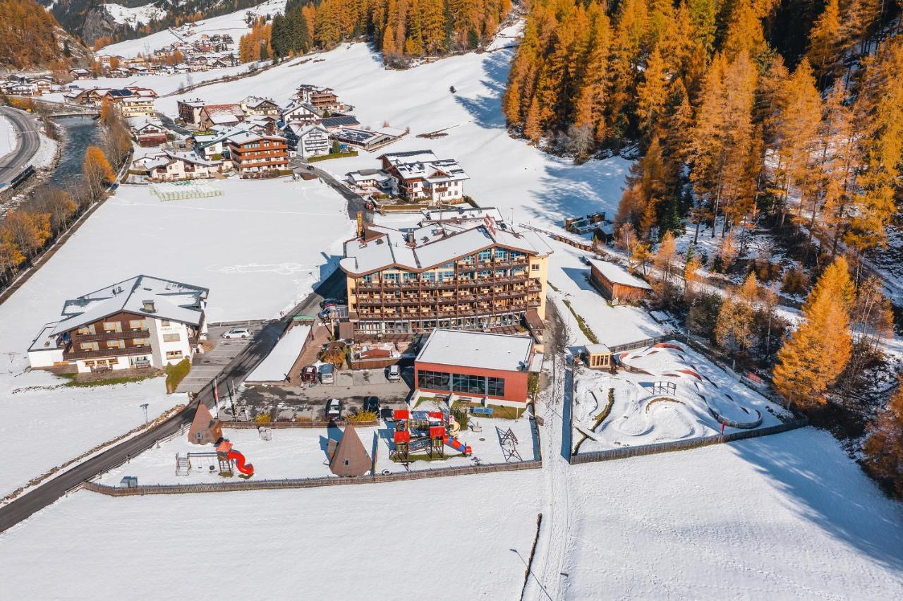 Hotel Sunny Soelden Exterior photo